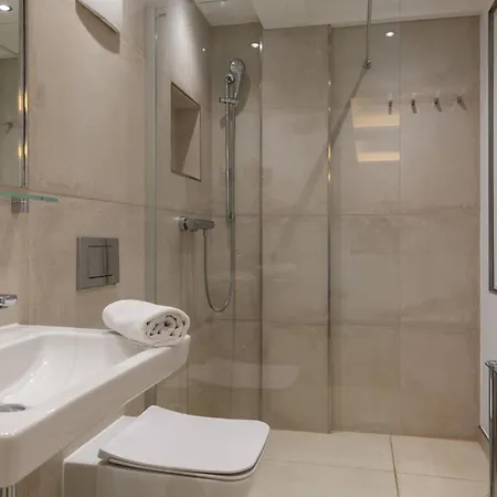 Prince Apartment *